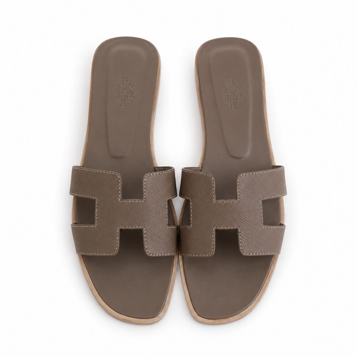 IT GIRL TAUPE SANDALS